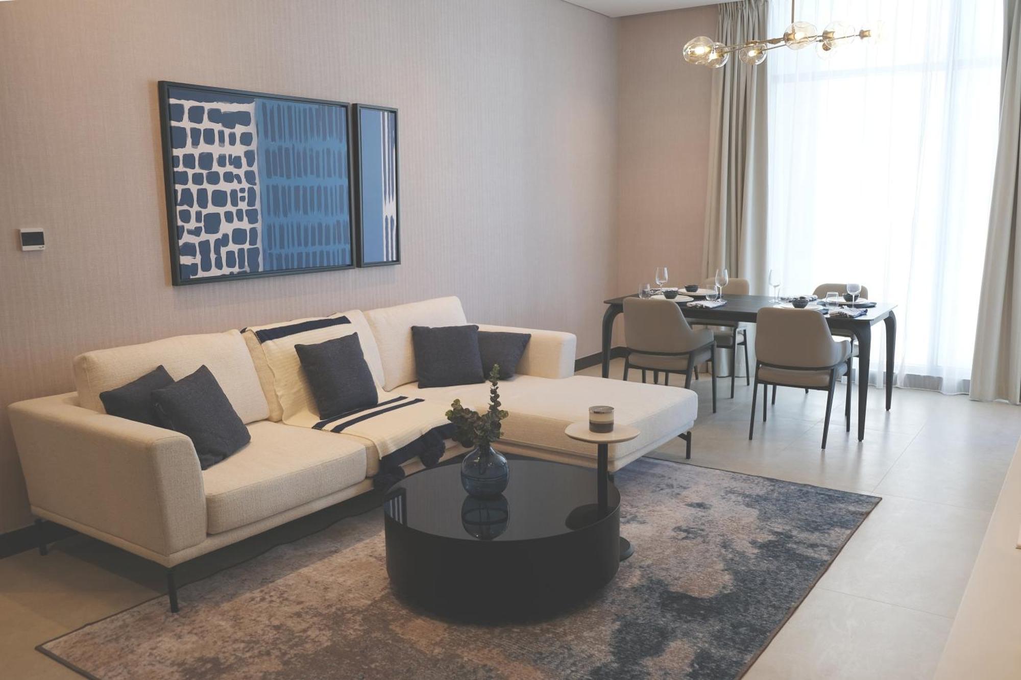 Charthouse Bahrain Hotel Manama Exterior photo Living room